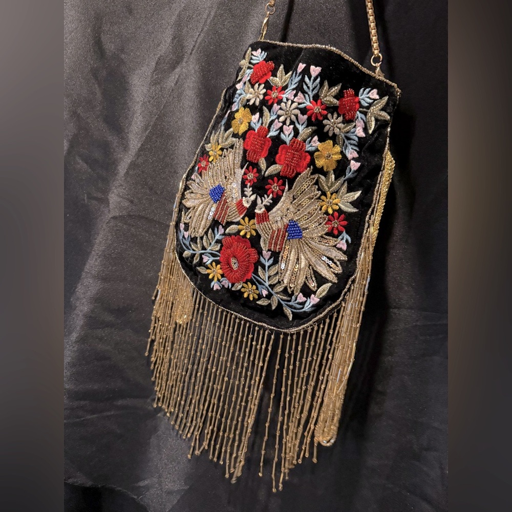 Ramla Mumbai - Threads of Light Echoes of Heritage handmade Beaded Moroccan Bag - Picture 9 of 11